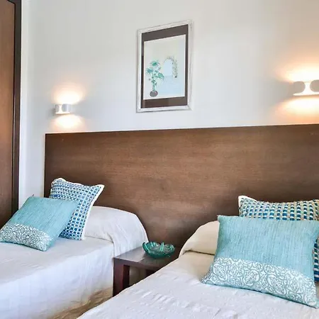 Villa Playa Blanca Sleeps 6 Pool Air Con Wifi *